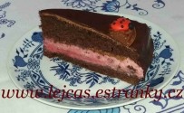 kakaovy_dort_s_jahodovou_naplni2.jpg